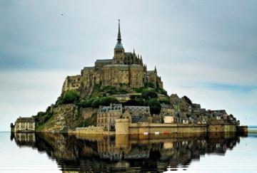 Замок Мон-Сен-Мишель	- одно из самых красивых мест во Франции (ФОТО)