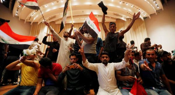 В столице Ирака ввели чрезвычайное положение (ФОТО)