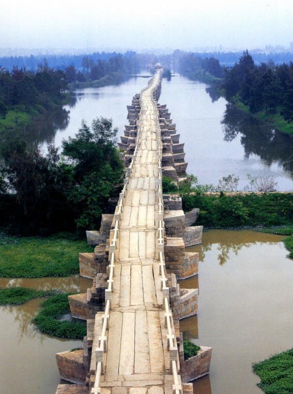 Самый длинный древний мост в мире (ФОТО)
