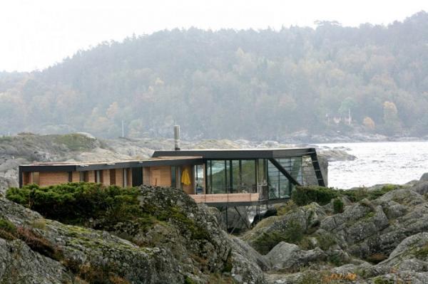 Нестандартный дом для отдыха с потрясающим видом на побережье в Норвегии (ФОТО)