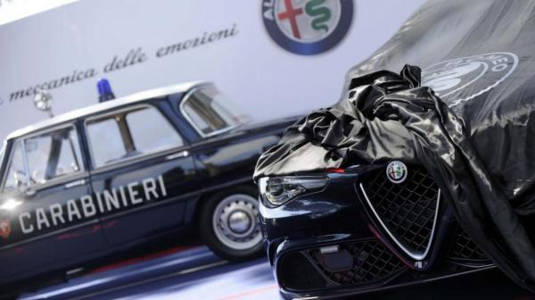 Итальянские копы пересаживаются на Alfa Romeo Giulia (ФОТО)