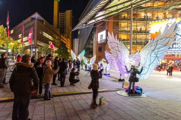 Путешествие в Европу: яркое световое шоу на улицах Бухареста (ФОТО)