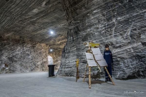 Соляная шахта Оконеле-Мари - жемчужина Румынии (ФОТО)