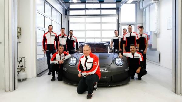 Porsche показала новый 911-й для гонок (ФОТО)