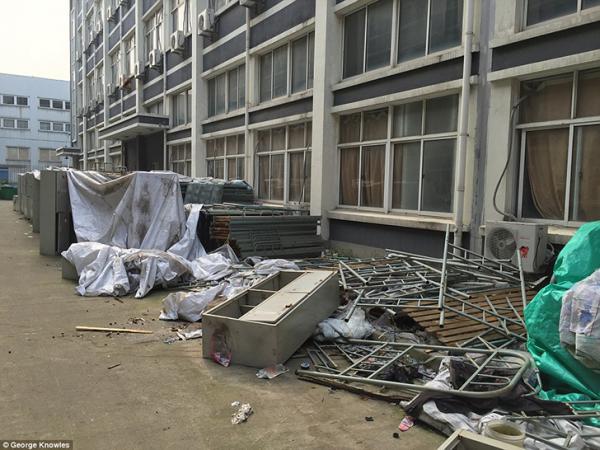 Как выглядят общежития рабочих фабрики, где собирают iPhone (ФОТО)