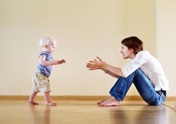 Дети, рано начинающие ходить, имеют более крепкие кости, - ученые