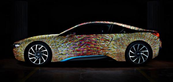 Необычное искусство: итальянские мастера создали  автомобиль-картину (ФОТО)