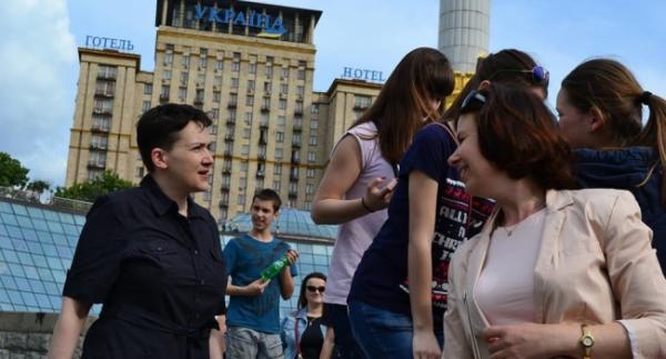 Долгожданная свобода: украинка Надежда Савченко прогулялась по Киеву (ФОТО)
