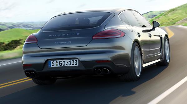 Новый Porsche Panamera тестируют в Африке (ФОТО)