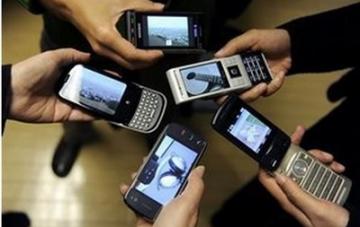 Ученые обнаружили связь между раком и мобильными телефонами