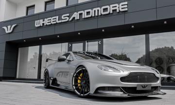 Тюнеры Wheelsandmore представили эксклюзивную версию Aston Martin Vantage GT12