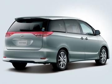 Представлен новый минивэн Toyota Estima 2016 модельного года