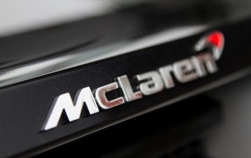 Карбоновая версия McLaren 675LT Spider (ФОТО)
