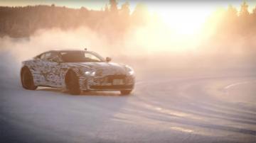 Aston Martin показал, как испытывали суперкар DB11 на снегу (ВИДЕО)