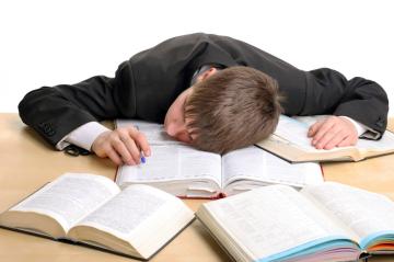 Ученые установили, сколько часов должен спать школьник