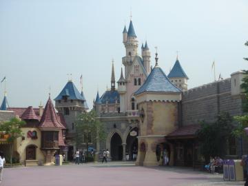 Грандиозное открытие. Китайцы воплотили детские мечты в новом Disneyland