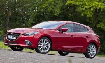 В Сети появился первый тизер обновленной Mazda3