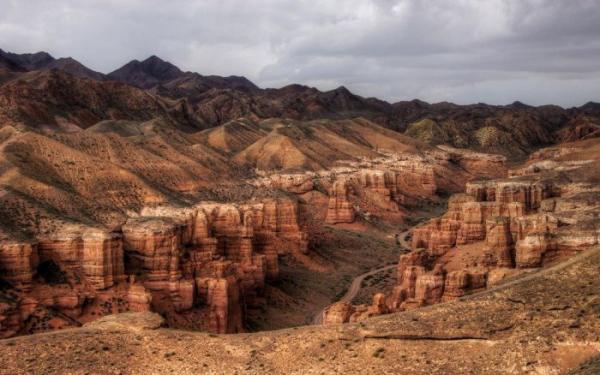 Жемчужина природы: великий каньон в Центральной Азии (ФОТО)