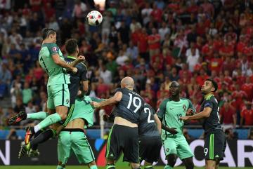 Португалия победила Уэльс и вышла в финал ЕВРО-2016 (ВИДЕО)