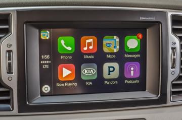 Автомобили Kia бесплатно получат поддержку CarPlay и Android Auto