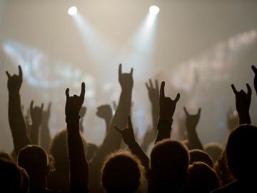 Хеви-метал помогает преодолевать страх смерти, - ученые