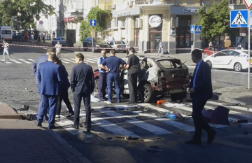 Опубликовано видео закладки взрывчатки под автомобиль Павла Шеремета (ВИДЕО)