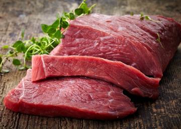 Красное мясо таит в себе опасность для здоровья