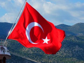 В Турции освободили 758 военнослужащих-мятежников
