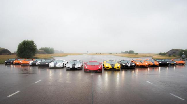 Редкое зрелище: большая концентрация Koenigsegg в одном месте (ФОТО)