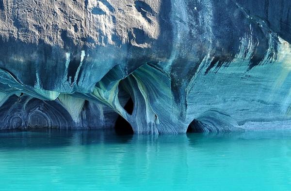 Невероятная красота природы: эффектный комплекс пещер в Чили (ФОТО)