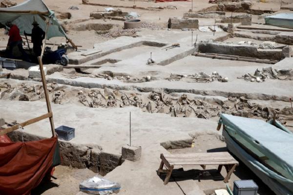 Греческие археологи нашли странное захоронение (ФОТО)