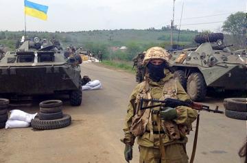 Бойцы Вооруженных Сил Украины вступили в бой с пророссийскими боевиками на Донбассе