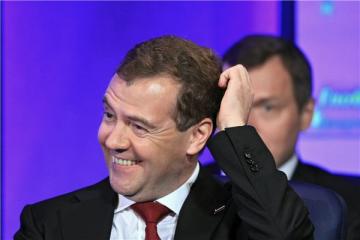 Массовое недовольство: кому не угодил премьер Медведев