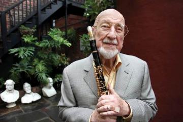 На 87-м году жизни скончался известный музыкант