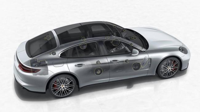 Porsche представила уникальную версию Panamera с аудиосистемой в 21 динамик (ФОТО)