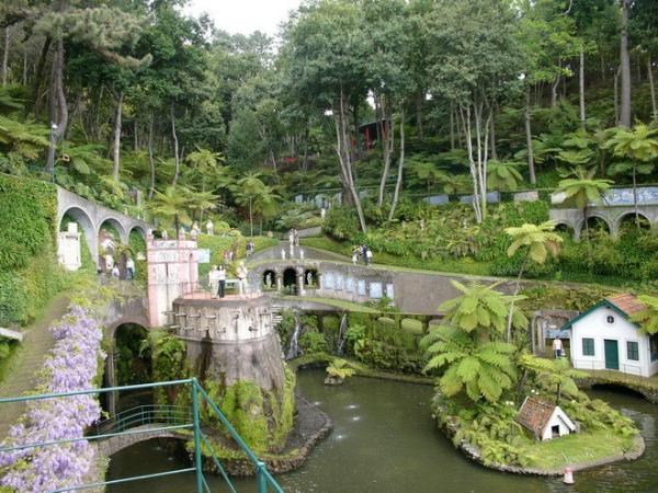 Красота по-европейски: потрясающие сады Дворца Монте в Португалии (ФОТО)
