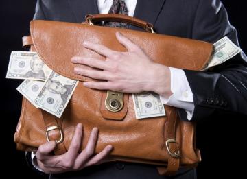 Бывшего топ-менеджера банка «Киевская Русь» подозревают в хищении 44 млн долларов