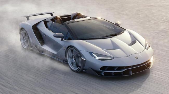 В Сети появились «живые» снимки Lamborghini Centenario Roadster (ФОТО)