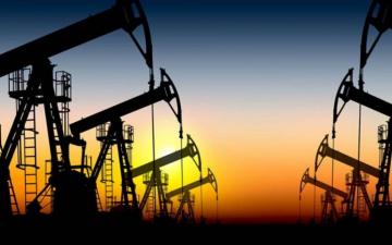 Курс на снижение: что происходит с ценой на нефть