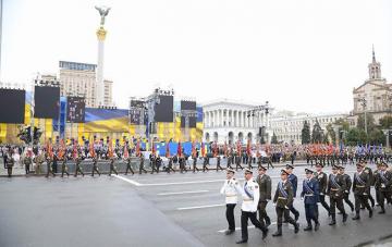 В столице Украины прошел военный парад по случаю Дня Независимости (ВИДЕО)