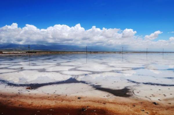 Зеркало неба – соленое озеро Чака (ФОТО)