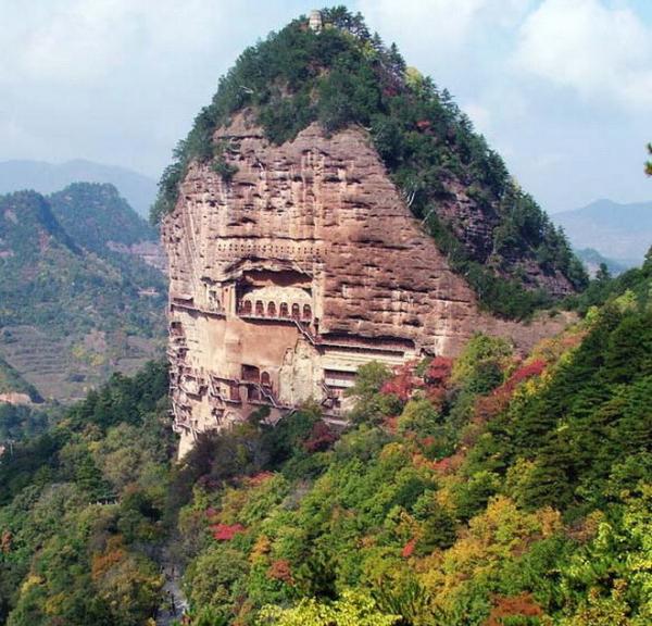 Монастырь-улей: пример уникальной архитектуры Китая (ФОТО)