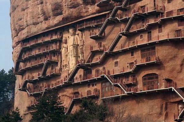 Монастырь-улей: пример уникальной архитектуры Китая (ФОТО)