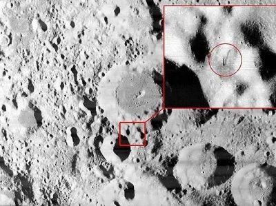 Инопланетяне добывают полезные ископаемые на Луне (ФОТО)