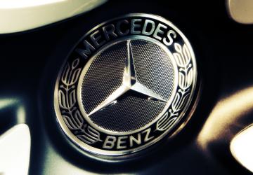 Mercedes-Benz привезет на Парижский автосалон новый электрокар
