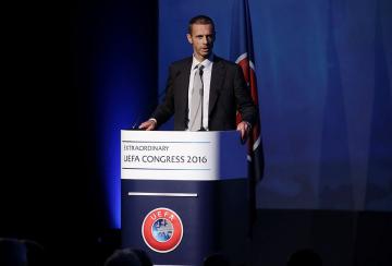 Новым президентом УЕФА стал словенец Чеферин