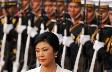 Экс-премьеру Таиланда предъявили счет в $1 млрд