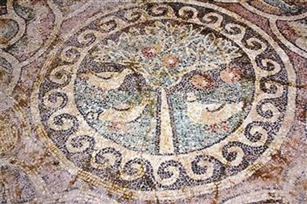 Археологи нашли в затопленном районе древнюю мозаику невероятной красоты 