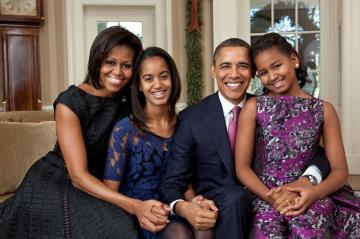 Обама готов отправить дочерей в армию