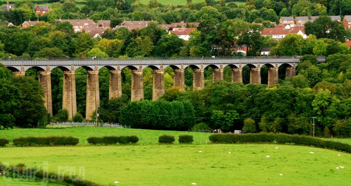 Британский Понткисиллте - один из самых высоких акведуков в мире (ФОТО)